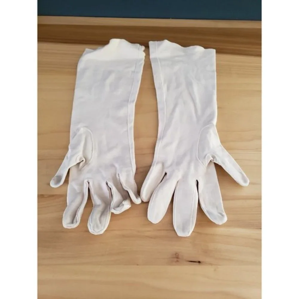 Vintage‎ Beige Gloves